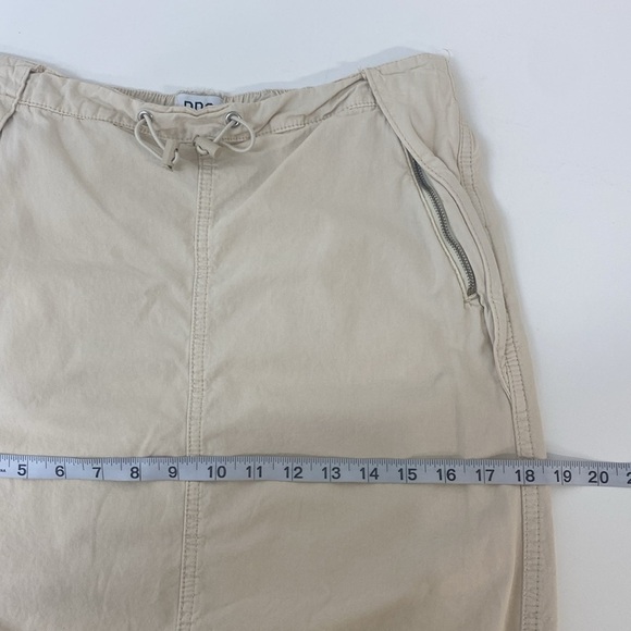 BDG 90's Vibes Cargo Skirt Women's Small Beige - Picture 9 of 12